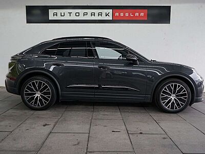 Porsche Macan 4 Electric/Matrix/Luft/Pano/360°/BOSE/21z