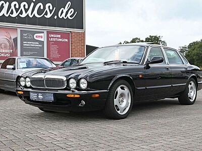 Jaguar XJ8 4.0 Sovereign *TOLLE AUSSTATTUNG*GARANTIE*