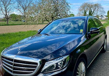 Mercedes-Benz C 180 T CGI (205.240) EXKLUSIVE