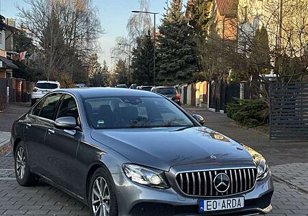 Mercedes-Benz E 220 d 9G-TRONIC Exclusive