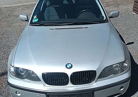 BMW 320i 320