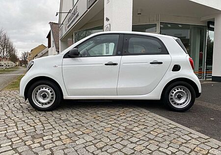 Smart ForFour electric drive/ EQ-22KW+SITZHZG+TEMPOMAT