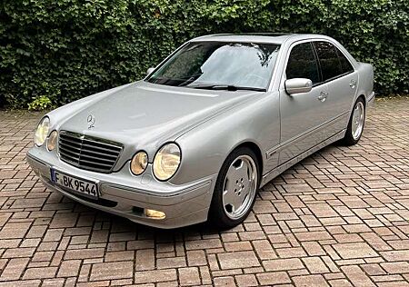 Mercedes-Benz E 320 CDI Avantgarde