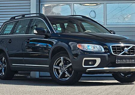 Volvo XC 70 XC70 Summum AWD Leder AHK Klima