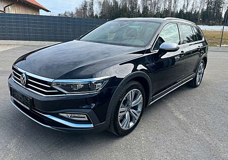 VW Passat Alltrack Volkswagen 2.0 TDI DSG 4M*IQ.DRIVE*SHZ*VOLL