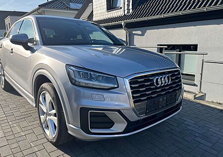 Audi Q2 1.4 TSI SportDesign*Leder,LED,Kamera,18"Alu,1.Hd**