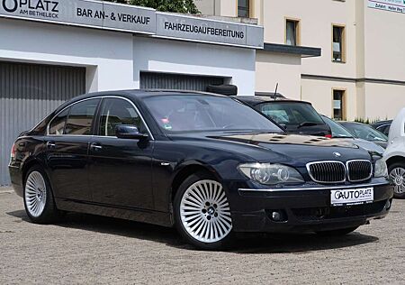 BMW 750 i *SOFT-CLOSE *ACC-TEMPOMAT *LEDER *S.HEFT