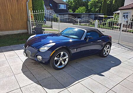 Pontiac Solstice Opel GT "Bruder"
