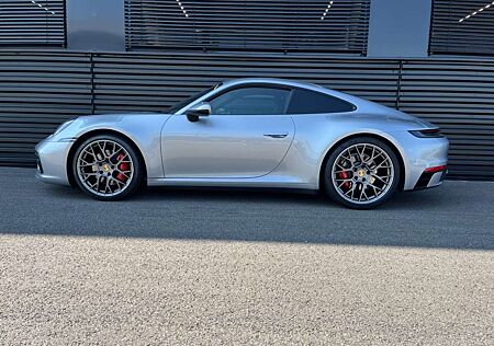 Porsche 992 911- Carrera S-SPORTABGAS-SPORTDESIGN-BOSE