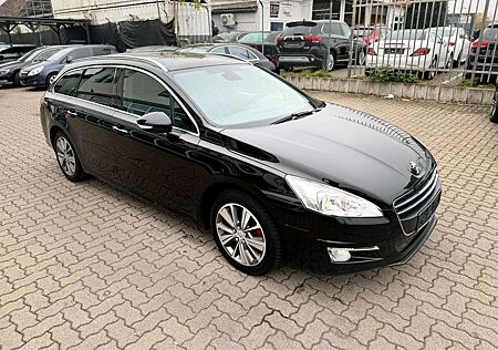 Peugeot 508 SW Allure*NAVI*PDC*GLASDACH*SHZG*TEMPOMAT*