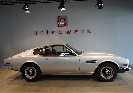 Aston Martin DBS 5.3 L V8 -Lefthand drive *Zustand 2*