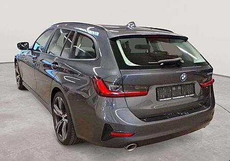 BMW 320 e Advantage 8G Steptronic