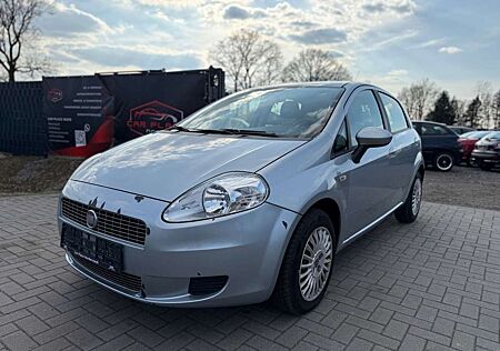 Fiat Grande Punto 1.4 8V Dynamic TÜV NEU/KLIMAANLAGE