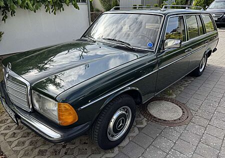 Mercedes-Benz E 200 S123 W123 Kombi Tüv und Service neu