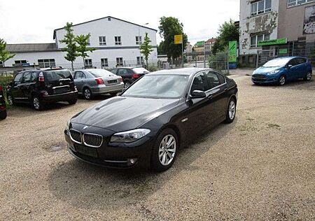 BMW 523 i Lim. 3.0 Klimaaut BiXenon Navi Leder 8xAlu