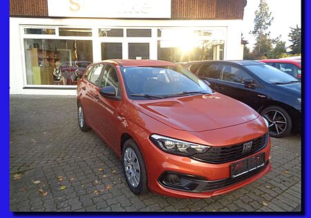 Fiat Tipo Life 1.5 AUTOMATIK KLIMA PDC DAB BT FREISPRECH TEM
