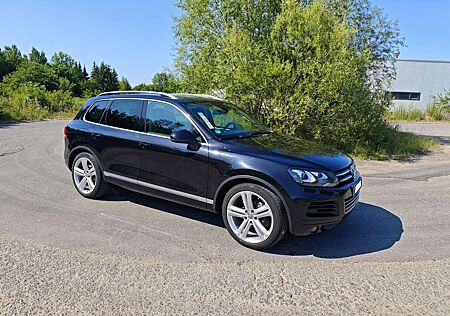VW Touareg Volkswagen 3.0 V6 TDI BM DPF aut. Exclusive