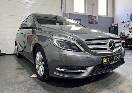 Mercedes-Benz B 200 Automatik *PDC*XENON*NAVI*PANO