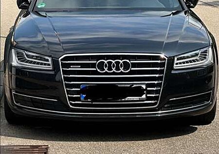 Audi A8 3.0 TDI DPF quattro tiptronic