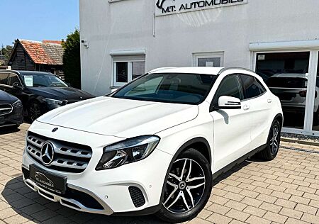 Mercedes-Benz GLA 180 *URBAN*TEMP*NAVI*PDC+KAMERA*SHZ*AHK*KLIMA