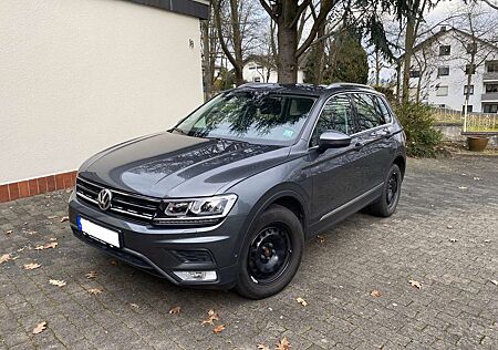 VW Tiguan Volkswagen +2.0+TSI+4Motion+DSGHighline