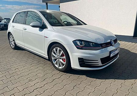 VW Golf Volkswagen VII Lim. GTI Performance