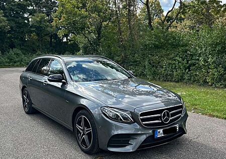 Mercedes-Benz E 300 de AMG - Line 9G