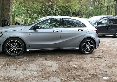 Mercedes-Benz A 180 d 7G-DCT AMG Line