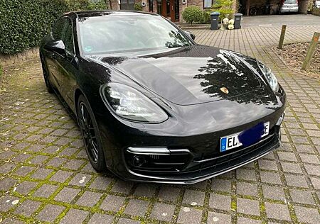 Porsche Panamera Sport Turismo Turbo S E-Hybrid