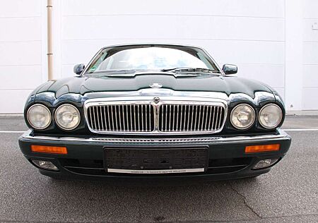 Jaguar XJ6 Sovereign 2 Jahre Garantie