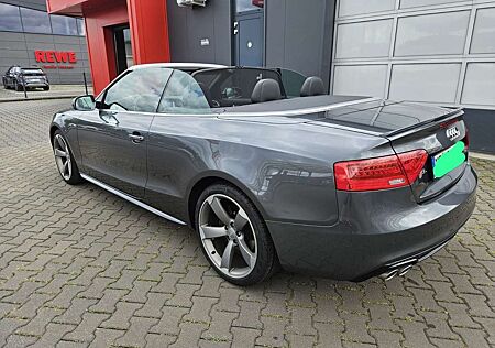 Audi A5 Cabrio 2.0 TDI DPF (clean diesel) quattro