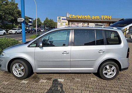 VW Touran Volkswagen 1.4 TSI DSG Highline