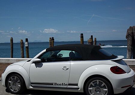 VW Beetle Volkswagen The Cabriolet 1.2 TSI DSG Design