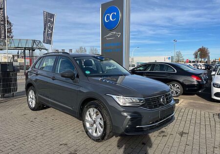 VW Tiguan Volkswagen Life 2.0 TDI 4M AHK+Massage+Rear View uvm