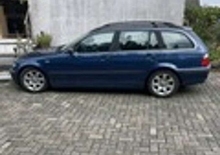 BMW 320i 320 touring