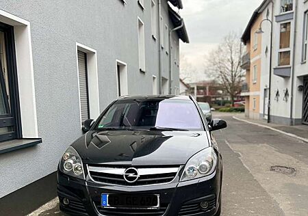 Opel Signum 1.9 CDTI Edition