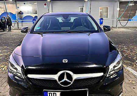 Mercedes-Benz CLA 200 CDI / d (117.308)