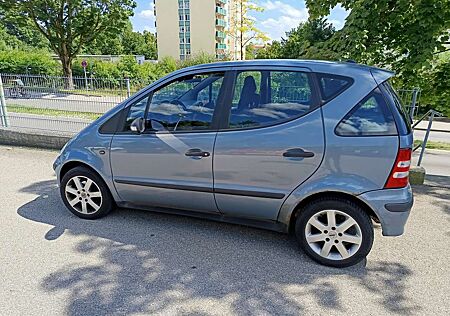 Mercedes-Benz A 140 Classic Piccadilly