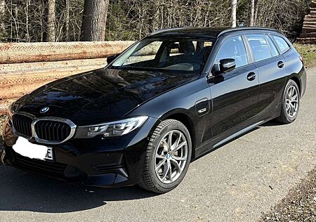 BMW 320 e Advantage