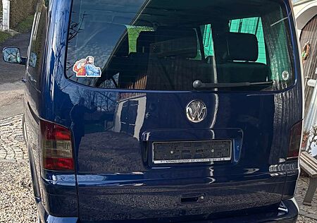 VW T5 Multivan Volkswagen Multivan Cruise