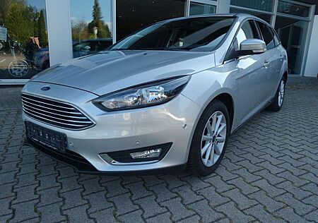 Ford Focus Turnier Titanium Navi, PDC, Kamera,