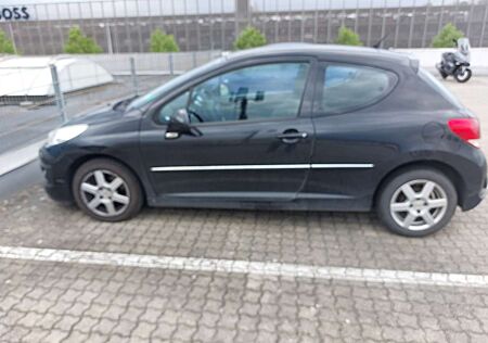Peugeot 207 95 VTi Filou