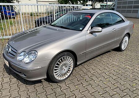 Mercedes-Benz CLK 200 Kompressor Alu-Klima-Leder-Autom-Nav-Xenon