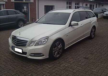 Mercedes-Benz E 250 CDI BlueEfficiency Avantgarde+Navi+AHK+SHZ