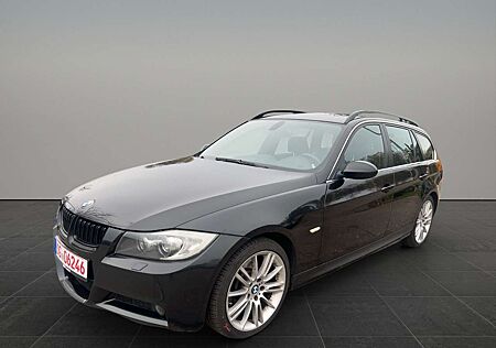 BMW 330 3er 3.0d *M Paket*Panorama*Key Less*Leder*