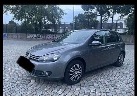 VW Golf Volkswagen 1.2 TSI Team