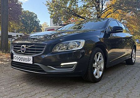 Volvo V60 D4 Geartronic Momentum