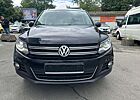 VW Tiguan Volkswagen Sport & Style 4Motion, Navi, Automatik