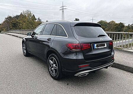 Mercedes-Benz GLC 220 d 4Matic 9G-TRONIC AMG Line