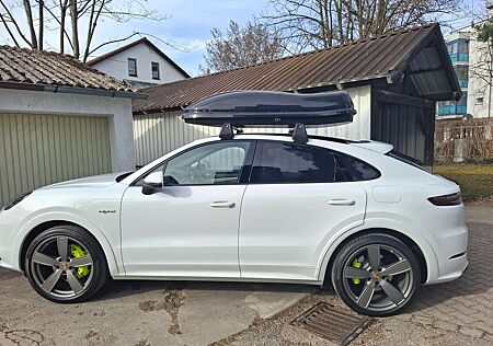 Porsche Cayenne e-Hybrid-Coupe-Platinum Edition mit vielen Extras